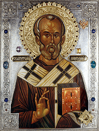 Eine vergoldete Ikone des Heiligen Nikolaus
